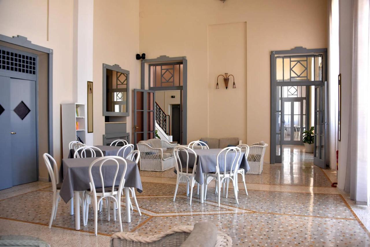 Albergo Palazzo Santa Cesarea Terme Buitenkant foto